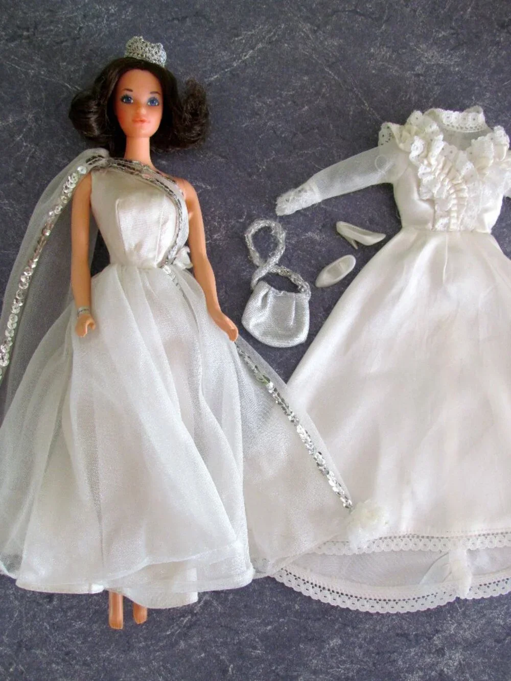 MISS AMERICA BARBIE DOLL, 1972, CROWN on FLIP HAIR-DO, BRIDE & SPOTLIGHT GOWNS